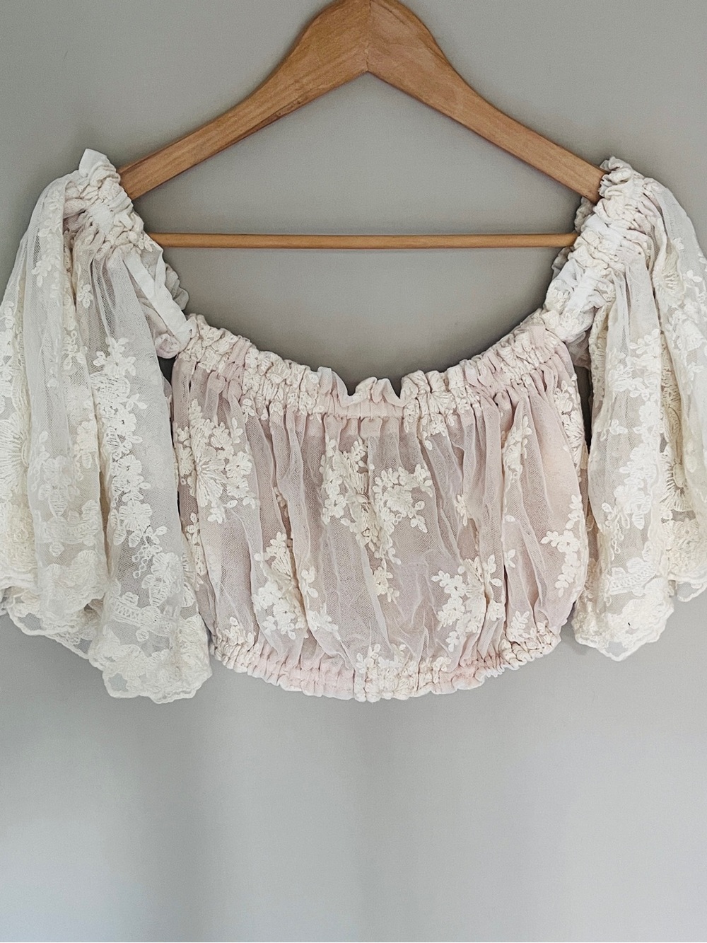 Seila Meghan's Top Off Shoulder Lace Crop Top One Size Cottagecore